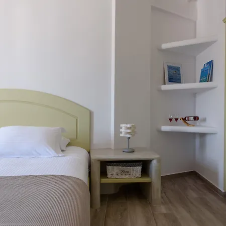 Ikies Santo Filoxenia Apartament Karterados (Santorini)