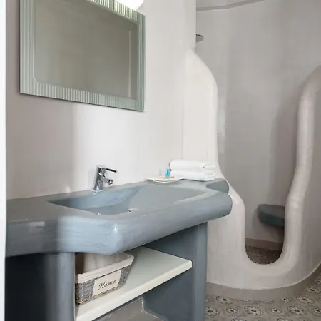 Ikies Santo Filoxenia *