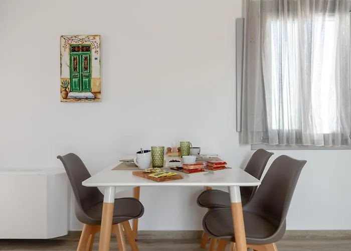 Ikies Santo Filoxenia