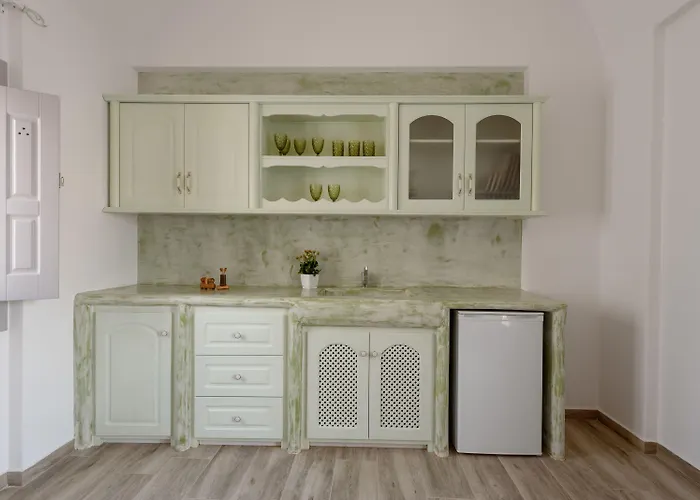 Ikies Santo Filoxenia *